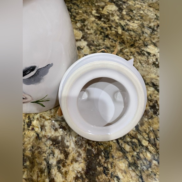 Rae Dunn Farmline Collection MOO cow canister  - Never used Brand new - Picture 5 of 13